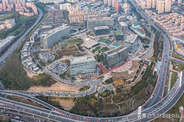大连高新园区看暮色