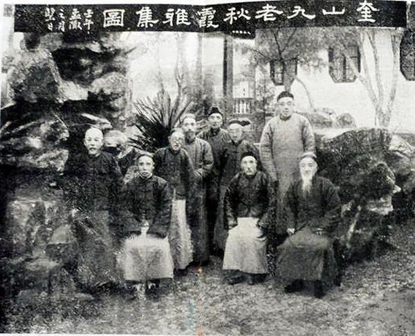 笑问城西老画师，梦苏襟抱几人知？