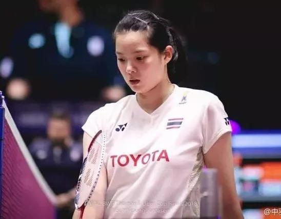 说说那些养眼的美女羽毛球选手