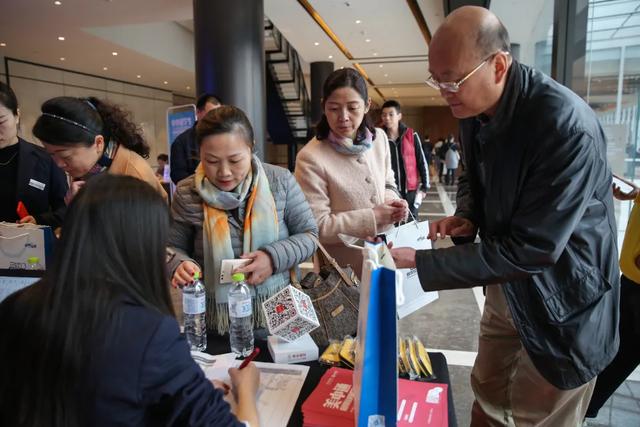 顶尖名校、行业大咖、资深导师、牛爸牛妈 超强阵容来袭