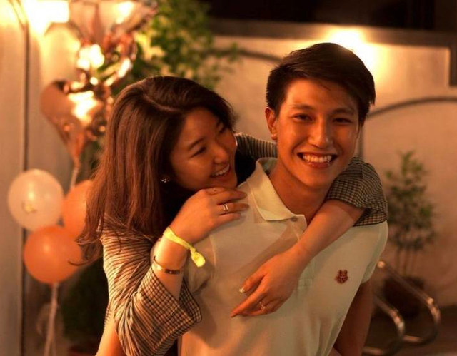 恭喜！TVB著名老戏骨24岁独女宣布订婚，未婚夫身材高大长相清秀