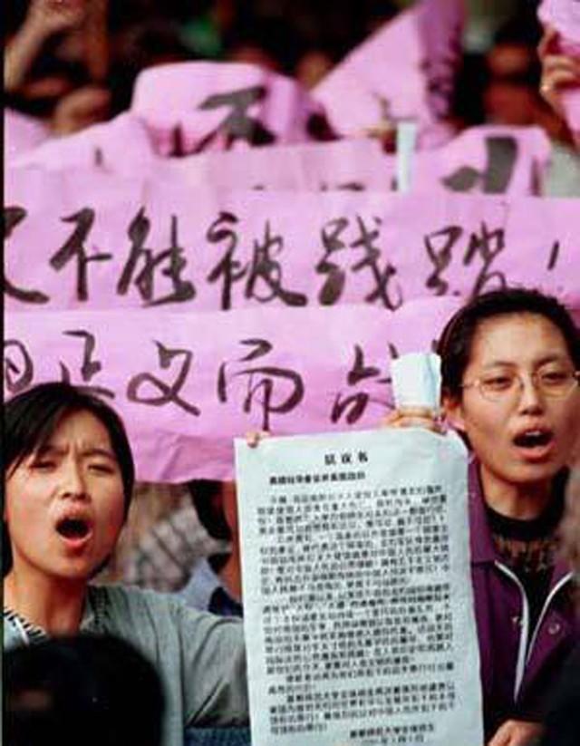 1993年，我国银河号被美国强行检查，不怪沙祖康连说17个"太窝囊"