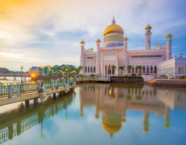文莱🇧🇳——一个被马来西亚一分为二的国家