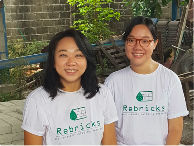 2位新加坡女性，通过回收塑料大获成功
