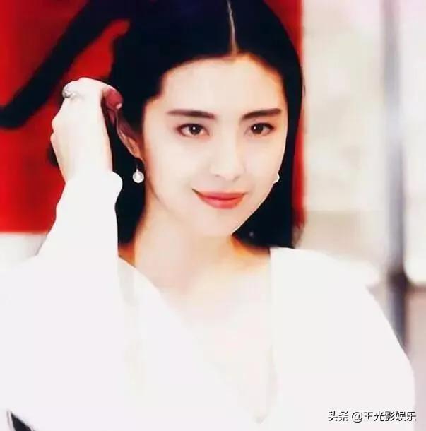 江南出美女，盘点16位沪皖赣女明星，个个貌美如花，明艳动人