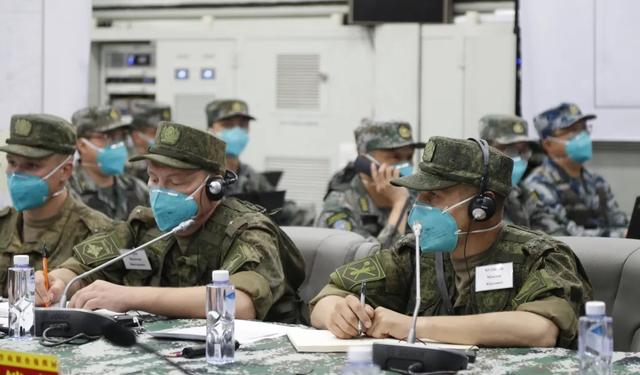 美国有3750枚核弹，中国有多少？2大原因，让中国不惧核威慑