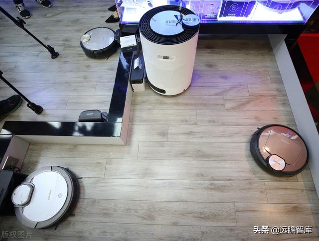 扫地机器人与洗地机：从品类、品牌两维度看清洁电器的竞争格局