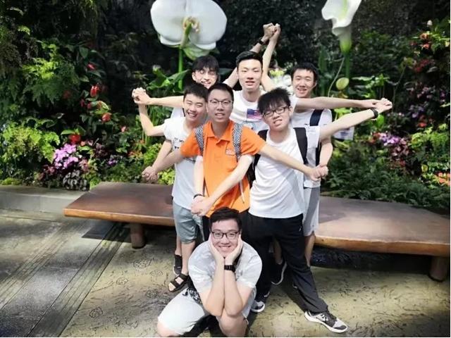 因为热爱所以拼搏，全奖直博的他，成电四年很精彩！