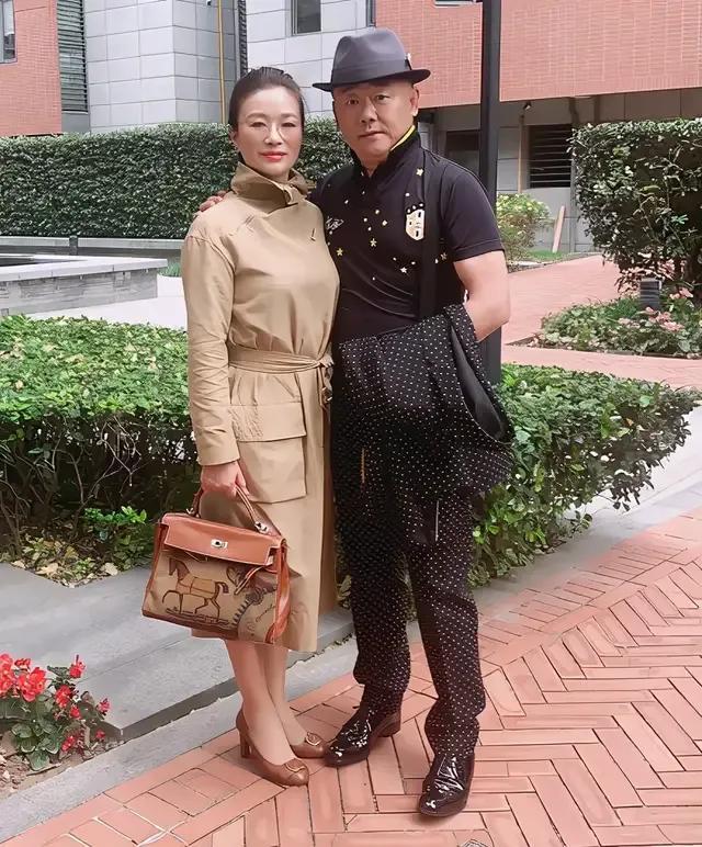 娶富婆的男星，各有各的辛酸，多人丁克，有人结婚31年从不叫老婆