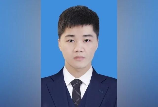 25岁任985高校博导！网友：流下了羡慕的泪水