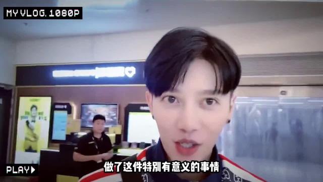 成乔斯和宋乐谦玩密室逃脱差点出不来，吃到新加坡美食好开心