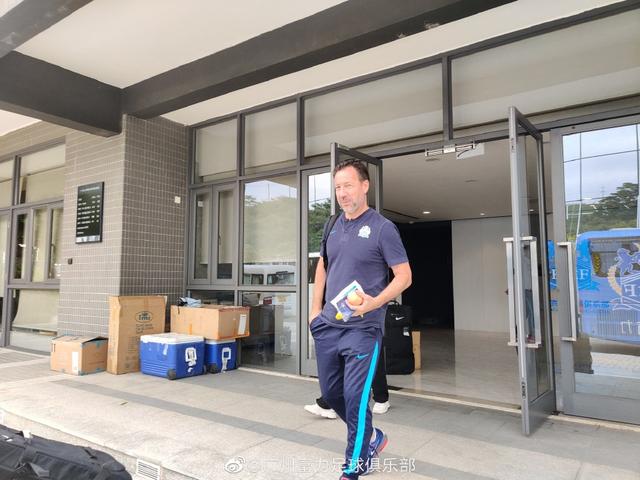 广州城VS成都蓉城：“富力球员德比”