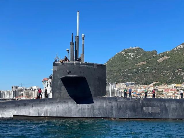 美核潜艇被撞，要对中国“守株待兔”？一场“水下竞赛”或已打响