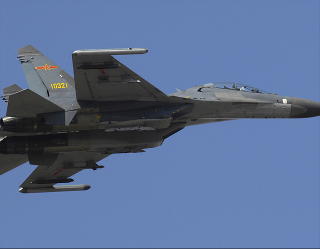 中国引进苏27，印度空军哀叹失去优势，找到俄罗斯：给我新款苏30