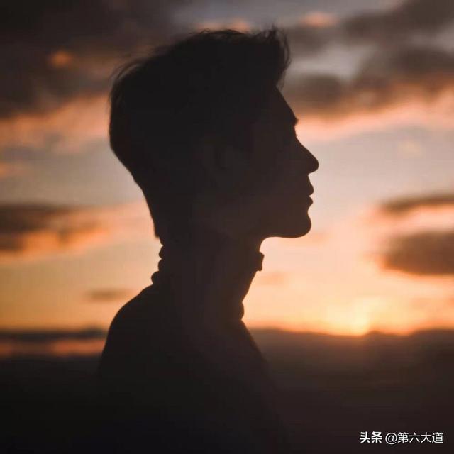 肖战以实力认领角色，海外上星频道，三部作品连续独家专场