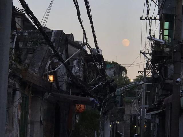 “海外潮人”：火船驶过七洲洋，回头不见我家乡