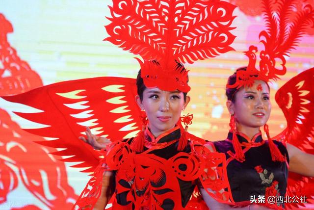 中国民间剪纸艺术大师祁秀梅