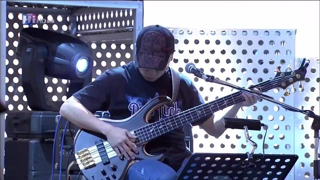 新加坡女歌手的这首作品，让这个冬天不再寒冷