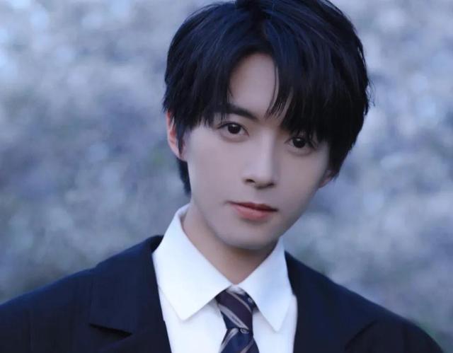 从绑架者口里知道了他凄美爱情故事，才知自己成了他复仇的替罪羊