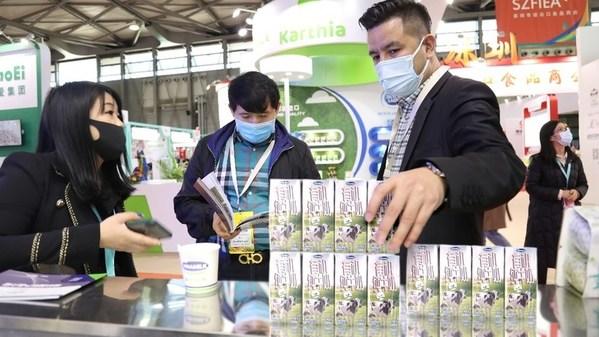 Vinamilk在FHC上海环球食品展上成功推出有机奶