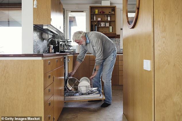 研究：老年人多做家务更健康，可防衰老防跌倒