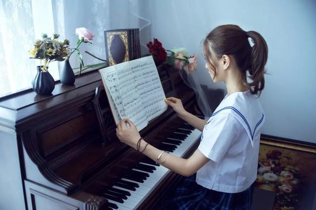 成年人可以学钢琴吗？
