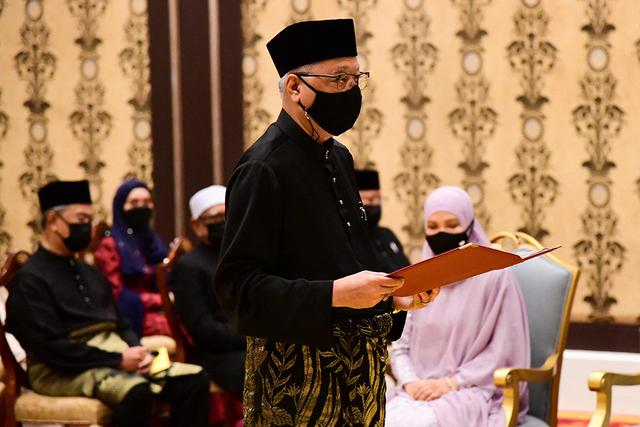 马来西亚总理萨布里宣誓就职，安瓦尔称将更努力地为大选做准备
