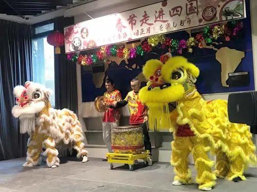 一树花开两地芳丨青云谱“城南龙灯”在日本高松市交流展演
