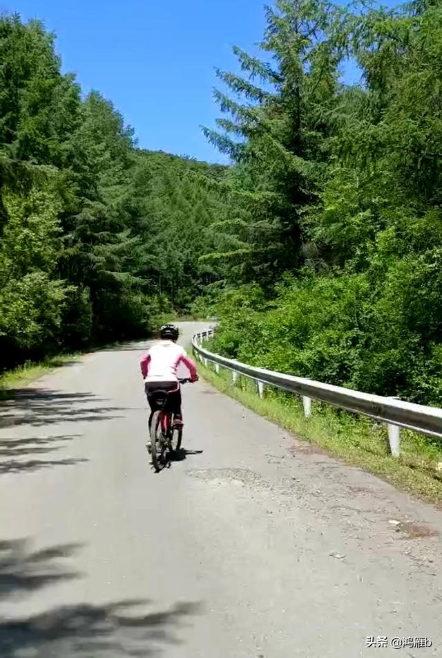 最美的风景在路上——随拍公路上的骑行侠