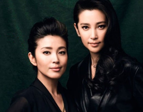 “打虎亲兄弟，上阵父子兵”，妹妹李雪的聪明，让李冰冰功成名就
