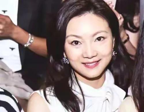 “人生赢家”陈婷的隐秘往事，远比你想得还要精彩