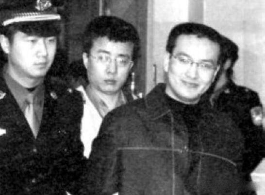 兰州黑老大马冰冰，35岁被判死刑，他的“马家帮”犯下多少案件？