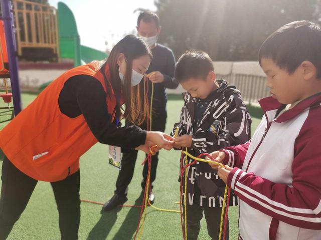 儿童平安•生存训练营走进云台小学