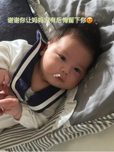 “怀大宝3个月做乳癌手术，小宝6个月中新冠入院高烧不退！”