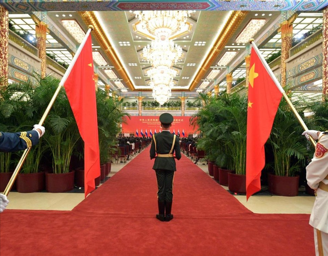 深度解析：美国新战略能帮台军击败解放军？台军为何费拉不堪？