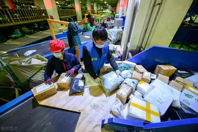 北京、内蒙古等地快递新冠阳性，专家称多为死病毒，感染可能性比出车祸低