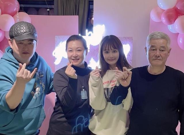 赵本山儿子新公司开业，公司名成亮点，谢广坤王老七现身捧场