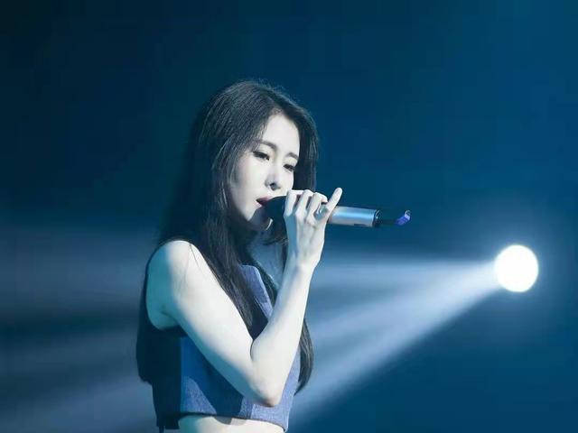 镌刻：《凉凉》之后，张碧晨献唱杨幂主演的《斛珠夫人》片头曲