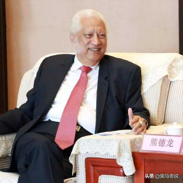 中国夫妇收养的印尼弃婴，如今成美国富商，对外宣称：我是中国人