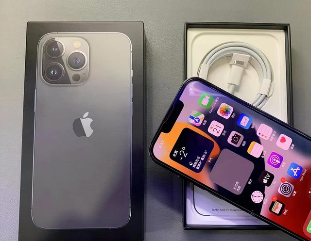 比国行便宜，比美版性价比高，粉丝6500入手港版iPhone13Pro