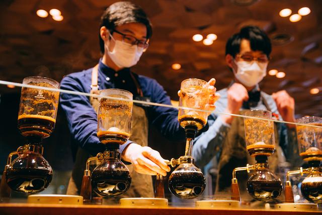 大虹桥飘着咖啡香！上海港虹桥咖啡贸易平台上线，最快明年上半年推出“咖啡豆价格指数”