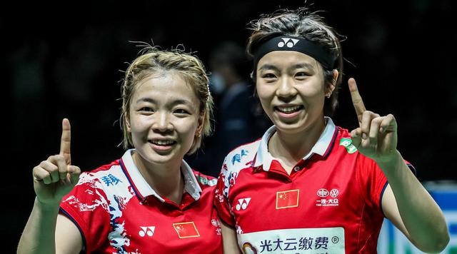 羽毛球世锦赛决赛全部2-0！日本2冠成最大赢家，国羽1金1银2铜