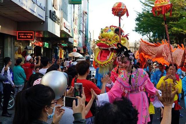 越南的文化与服饰等都与汉人相近，那么越南人是不是汉人后裔