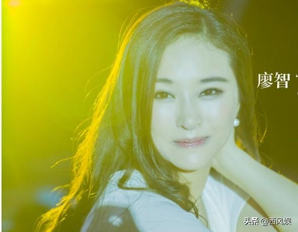 地震令她丧女和失腿，还遭丈夫抛弃，如今她涅槃重生，嫁华裔学霸
