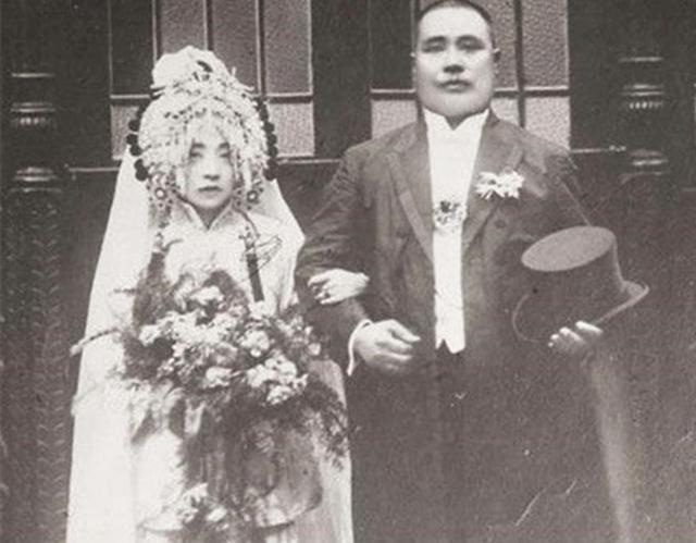 她的一生：3次从妓，又3次从良；3次嫁人，又3次丧夫