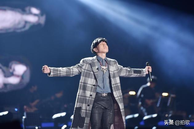 林俊杰：阔别2年，林俊杰演唱会新加坡开唱，新歌首唱惊喜不断