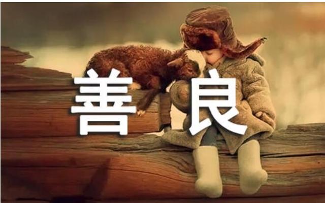 新加坡小男生资助没钱吃饭的同学，怕被骂不敢告诉妈妈