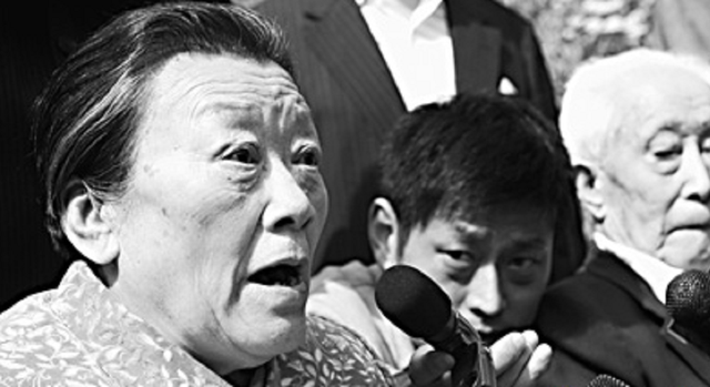 烈士秘密埋藏了60年，老人死前找到他的女儿：再不说没人知道了