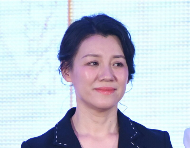 刘琳的心酸情史，与大17岁名导相恋被抛弃，嫁穷小子收获幸福人生