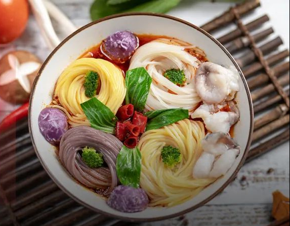 昔日“街霸”风光不再，鱼粉店正在消失？